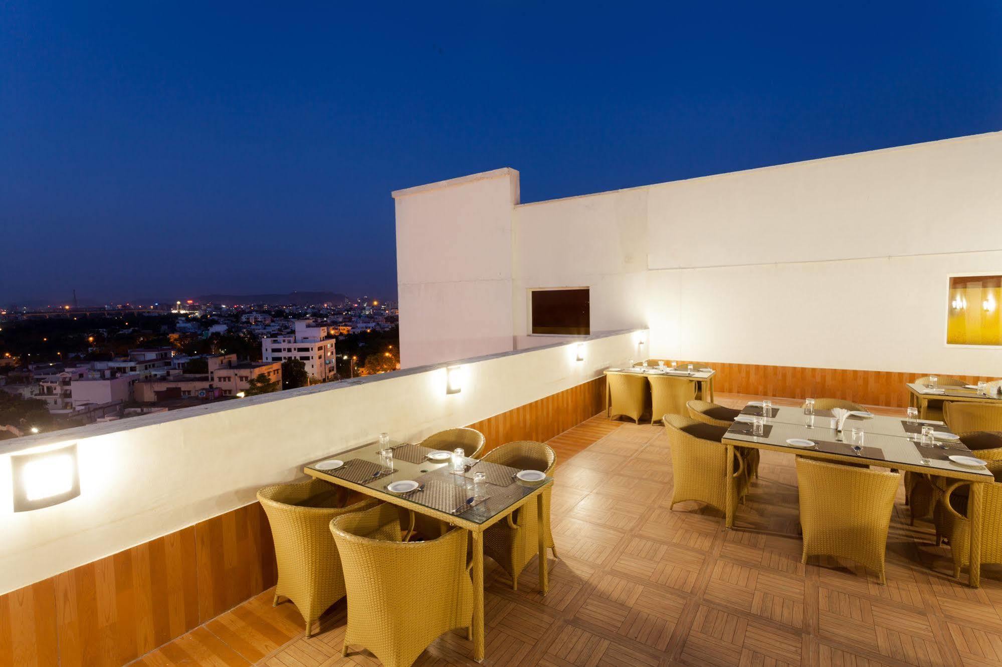 Jaipur Hotel Exterior photo