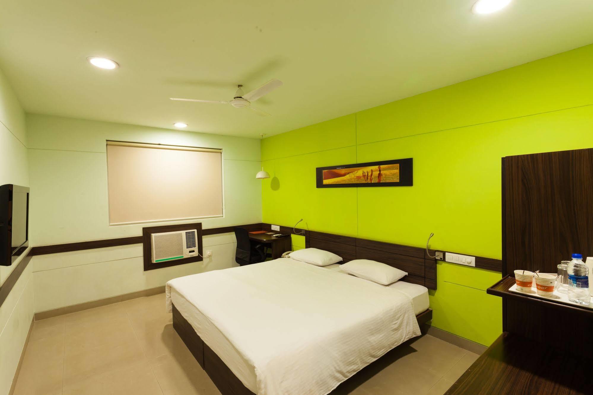 Jaipur Hotel Exterior photo